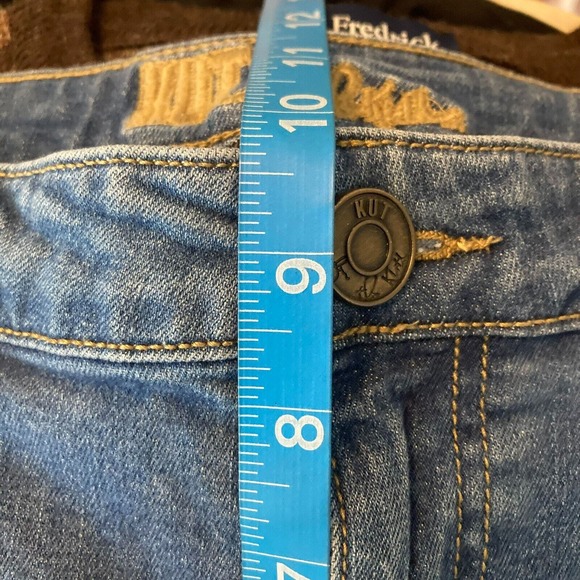 Kut From The Kloth Jeans Womens Sz 16 Blue Straight Denim Distressed Ripped - Picture 8 of 10